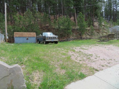 /international/us/242-pine-mountain-avenue-hill-city-sd-110108225908/