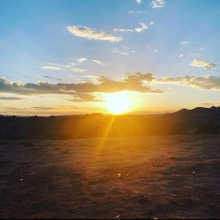 /international/us/sunset-drive-abiquiu-nm-110106121622/