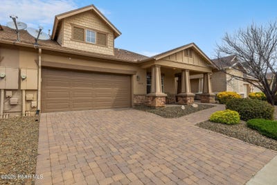 /international/us/12668-e-viento-street-prescott-valley-az-110107382781/