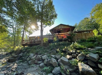/international/us/230-pleasant-valley-road-fultonham-ny-110108982991/