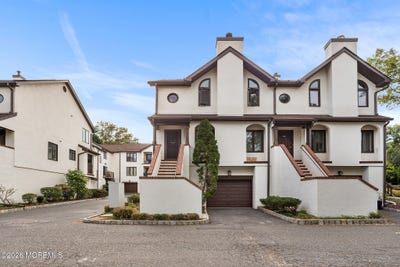 /international/us/25-tower-hill-drive-red-bank-nj-110120131424/