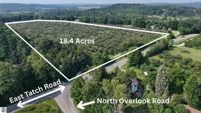 /international/us/00-e-tatch-road-northport-mi-110101490889/