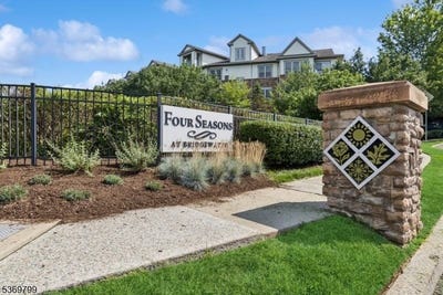 /international/us/390-victoria-drive-bridgewater-twp-nj-110100766106/