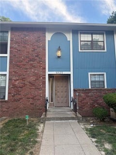 /international/us/8135-holmes-road-kansas-city-mo-110100846060/