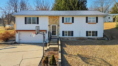 /international/us/13831-prairie-center-morrison-il-110105755439/