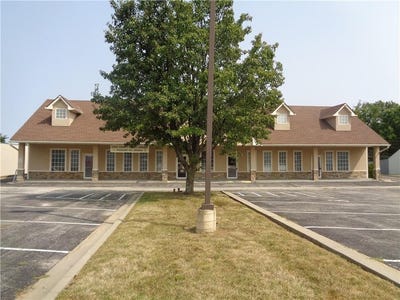 /international/us/1108-n-7-highway-pleasant-hill-mo-110094539917/