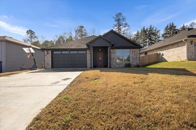 /international/us/237-oak-valley-drive-gilmer-tx-110110355660/