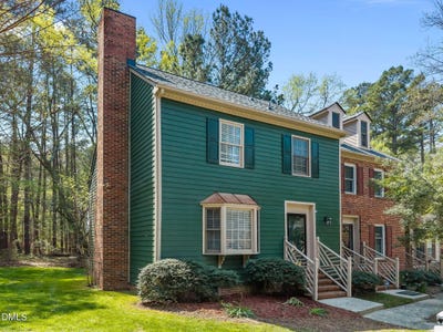 /international/us/3321-coachmans-way-durham-nc-110108470068/