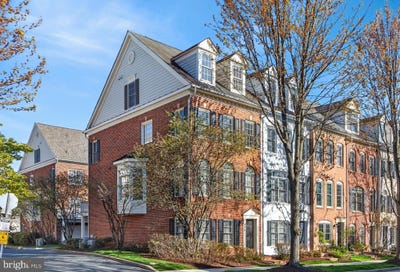 /international/us/334-casey-lane-rockville-md-110106538337/