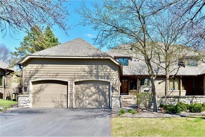 /international/us/3711-village-court-woodbury-mn-110107513672/