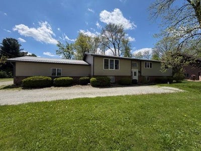 /international/us/26404-county-road-52-nappanee-in-110107749467/