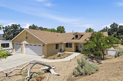 /international/us/17381-bold-venture-drive-tehachapi-ca-110120083693/