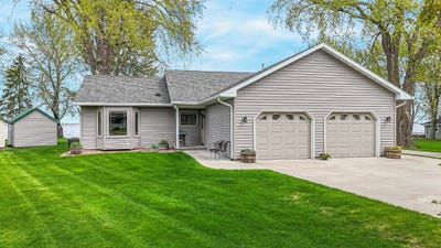 /international/us/9302-blanco-road-winneconne-wi-110104977902/