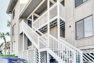 /international/us/2-cedar-reef-drive-saint-helena-island-sc-110104572678/