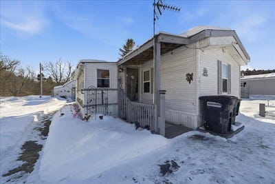 /international/us/140-weston-street-berlin-vt-110105973716/