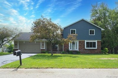 /international/us/7152-snow-apple-drive-independence-twp-mi-110108343570/