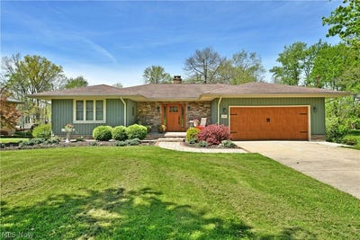 /international/us/3203-morrow-drive-cortland-oh-110107664038/