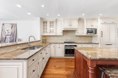 /international/us/119-e-montgomery-avenue-ardmore-pa-110108858747/