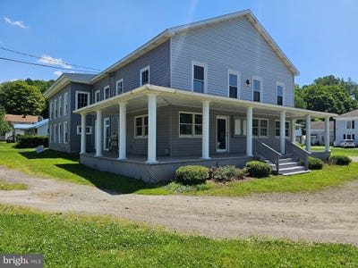/international/us/464-main-street-new-milford-pa-110099502951/