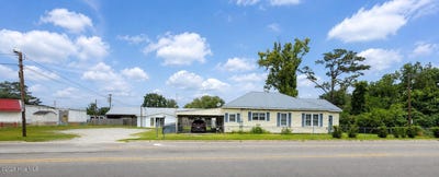 /international/us/4009-holly-shelter-road-castle-hayne-nc-110105871989/