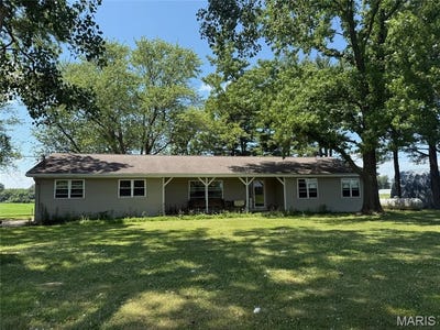 /international/us/299-e-3050-avenue-ramsey-il-110100519580/