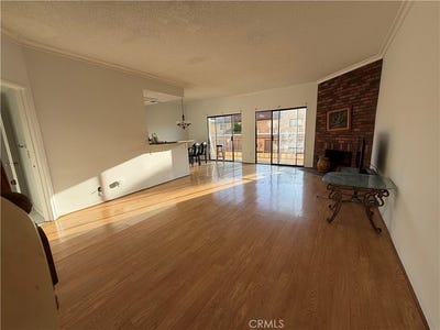 /international/us/7515-winnetka-avenue-winnetka-ca-110108471694/