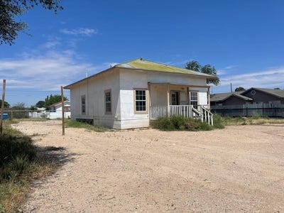 /international/us/104-s-colpitts-fort-stockton-tx-110100802621/