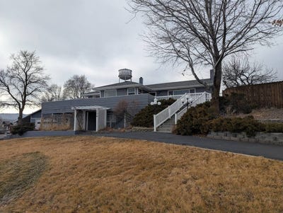 /international/us/104-n-hilltop-ave-hines-or-110105736373/