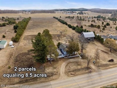 /international/us/8198-horton-bay-road-bay-twp-mi-110107715234/