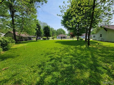 /international/us/409-south-d-street-louisiana-mo-110101817016/