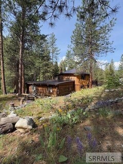 /international/us/7-e-sheep-creek-loop-north-fork-id-110099793994/