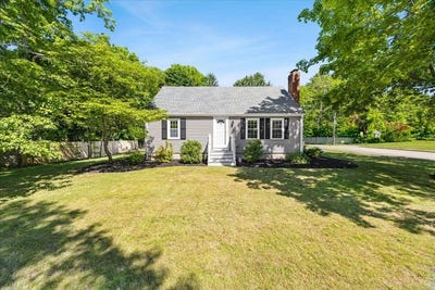 /international/us/208-matfield-st-west-bridgewater-ma-110108492223/