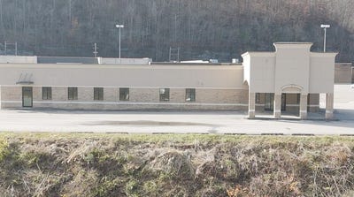 /international/us/275-mall-road-outlot-f-south-williamson-ky-110104028134/