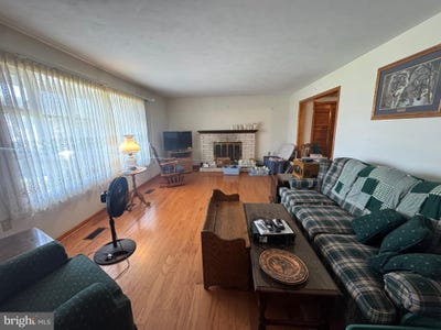 /international/us/2953-philadelphia-avenue-chambersburg-pa-110101303472/