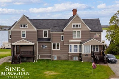 /international/us/1337-oakland-avenue-saint-clair-mi-110107786247/