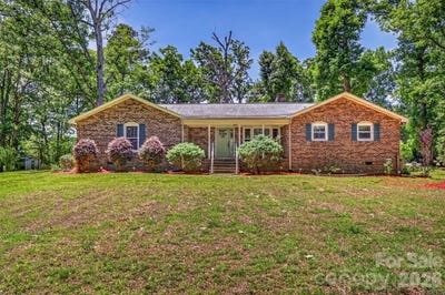 /international/us/9807-black-road-midland-nc-110108011561/