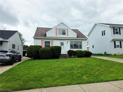 /international/us/15804-northwood-avenue-maple-heights-oh-110108490272/
