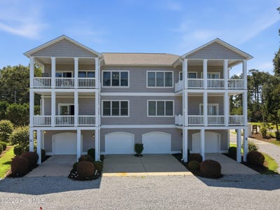 /international/us/1129-bennett-road-minnesott-beach-nc-110108584979/