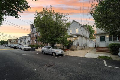 /international/us/8307-4th-ave-north-bergen-nj-110099822521/