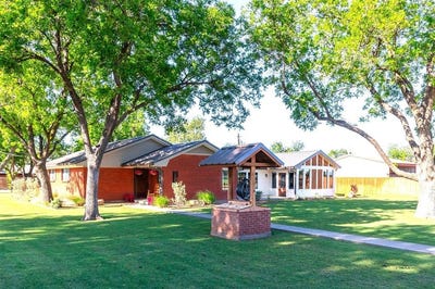 /international/us/305-n-avenue-k-e-haskell-tx-110107583120/
