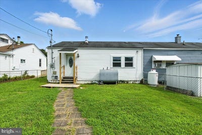 /international/us/15-greenwood-place-indian-head-md-110100836045/