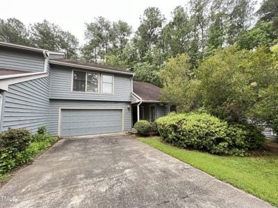 /international/us/10-clover-drive-chapel-hill-nc-110106316741/