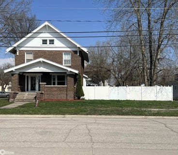 /international/us/202-s-jackson-avenue-eagle-grove-ia-110103723749/