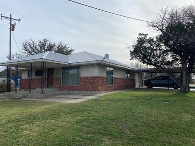 /international/us/104-county-road-1296-morgan-tx-110097337318/