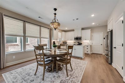 /international/us/424-parkside-drive-argyle-tx-110100319907/