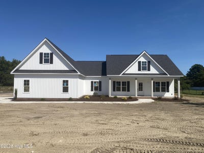 /international/us/9641-hinnant-edgerton-road-kenly-nc-110119688820/