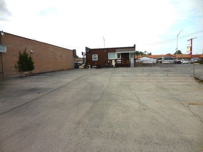 /international/us/6657-w-111th-street-worth-il-110107392478/