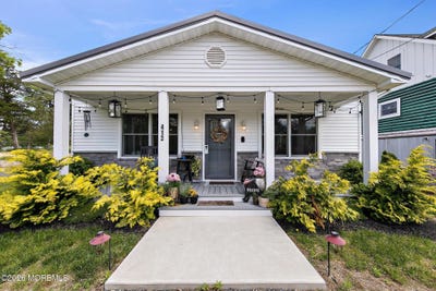 /international/us/413-s-green-street-tuckerton-nj-110108612396/