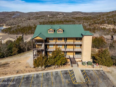 /international/us/51-eagles-ridge-lane-branson-mo-110105859336/