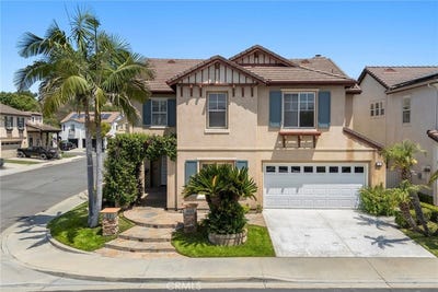/international/us/1-country-walk-drive-aliso-viejo-ca-110100941273/